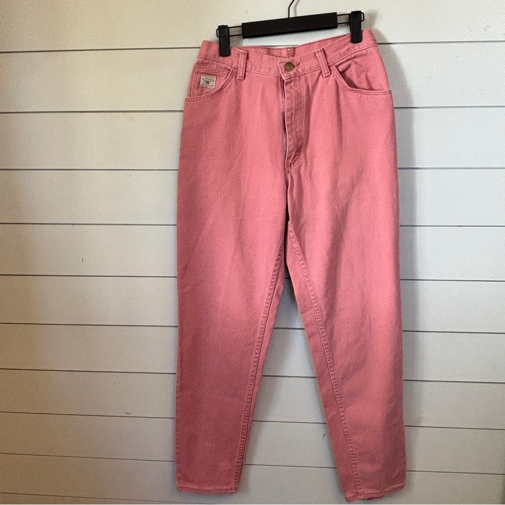 Wrangler pink jeans ‎ flat lay 13.5 inches waist